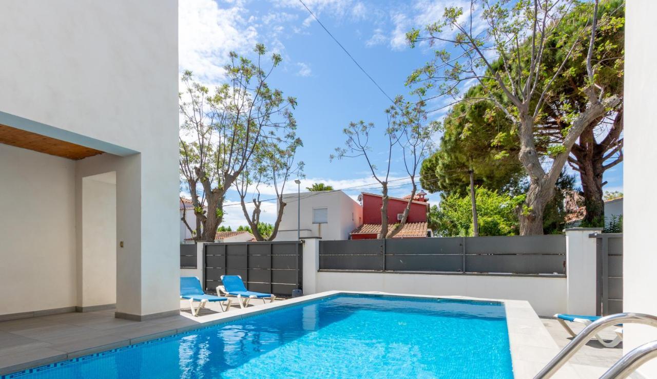 Goldhome - New House With Private Heated Pool, Parking, Wifi, Games Room Empuriabrava Exterior foto